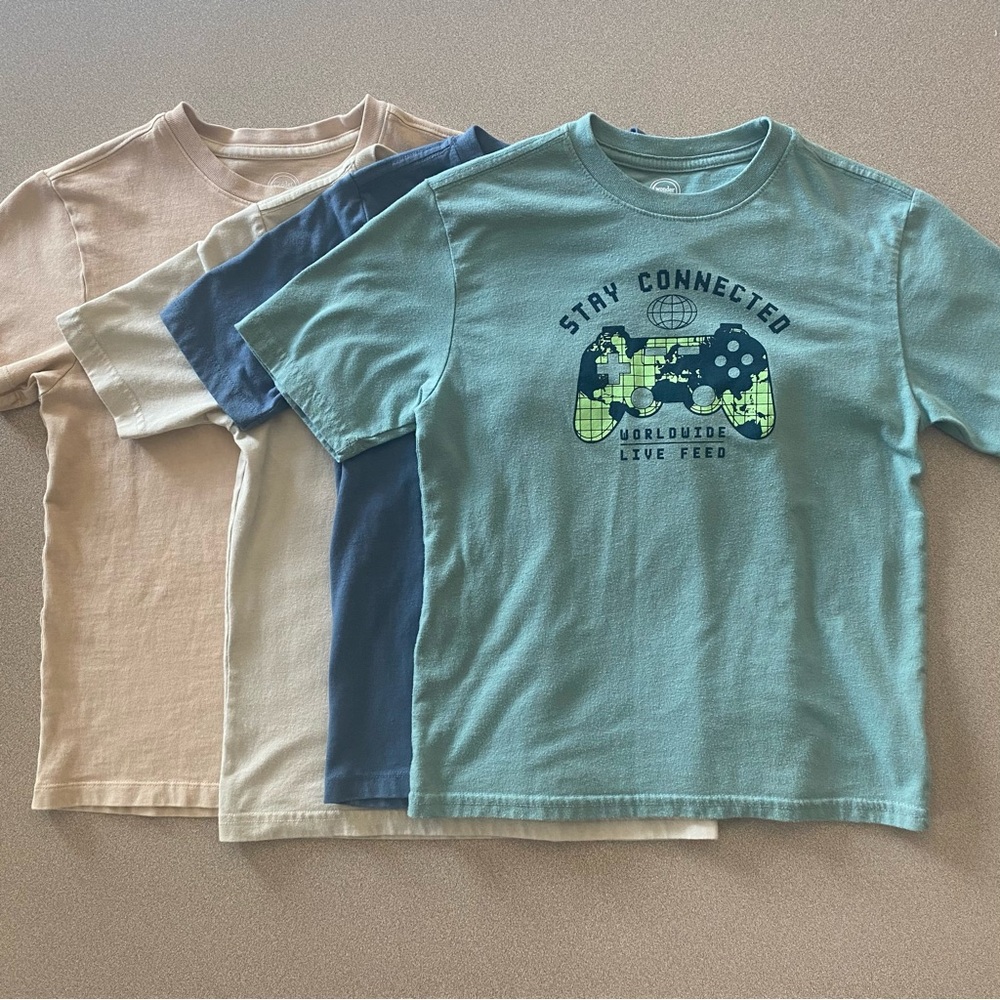 4-piece set of boys’ Wonder Nation tshirts